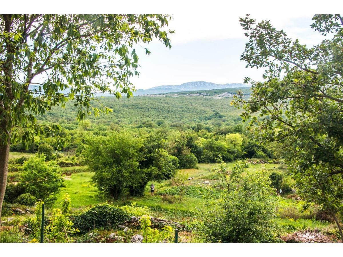 Villa Katja Omis Bagian luar foto