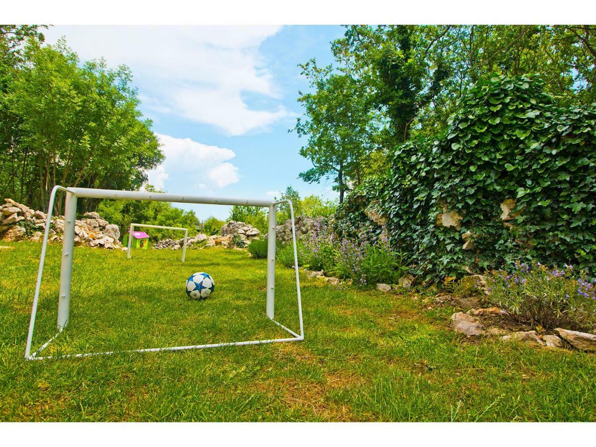 Villa Katja Omis Bagian luar foto