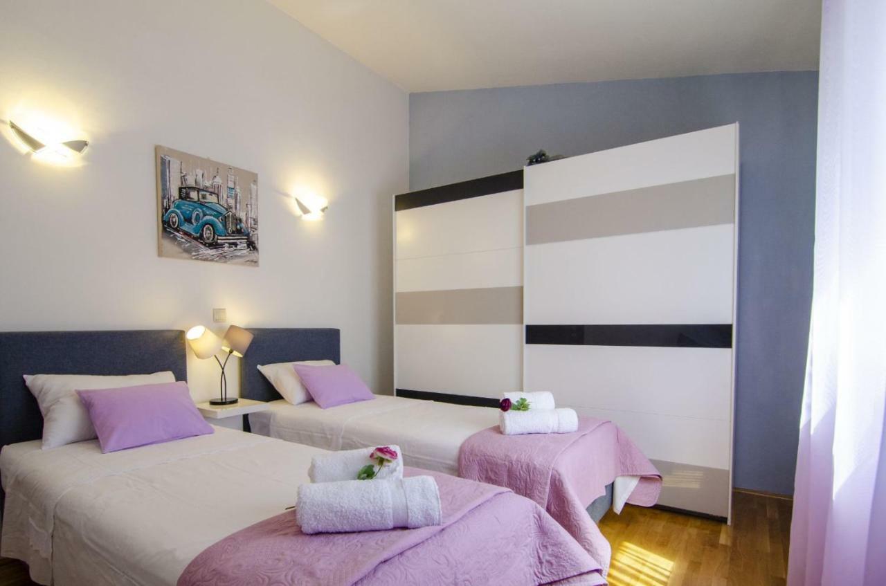 Villa Katja Omis Bagian luar foto